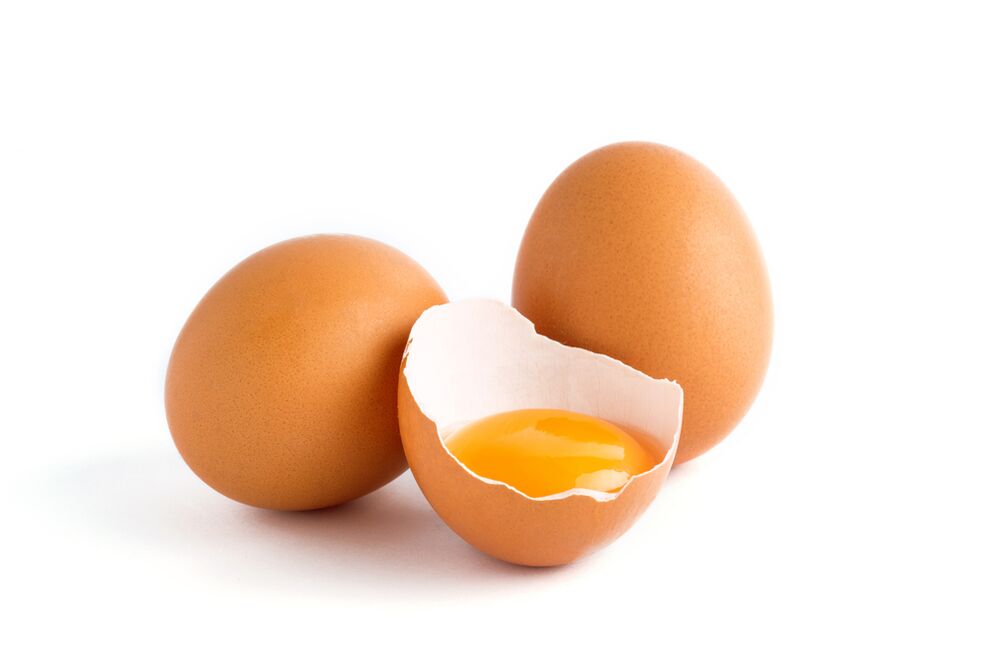 Eggs are low in calories but help you feel full for a long time. 