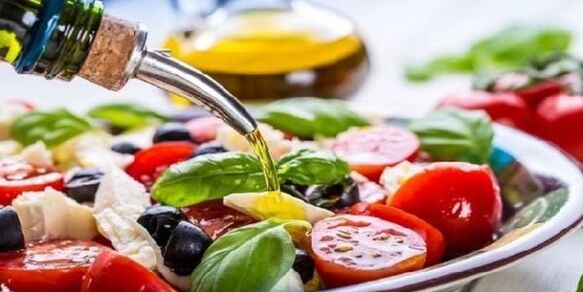When preparing dishes according to the Mediterranean diet, you must use olive oil. 